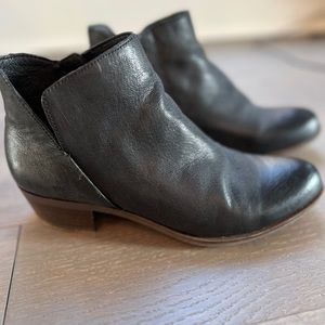 Lucky Brand Ankle Black booties 7.5